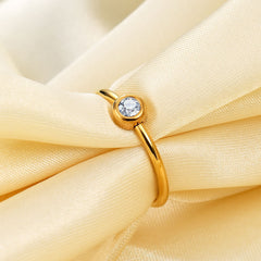 Anel Simples Europeu e Americano em Aço Titânio com Diamante de 2MM