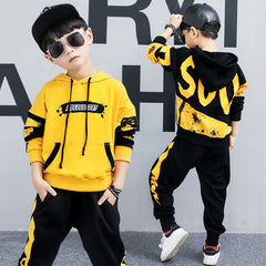 Conjunto esportivo com capuz para menino – estilo casual e funcional