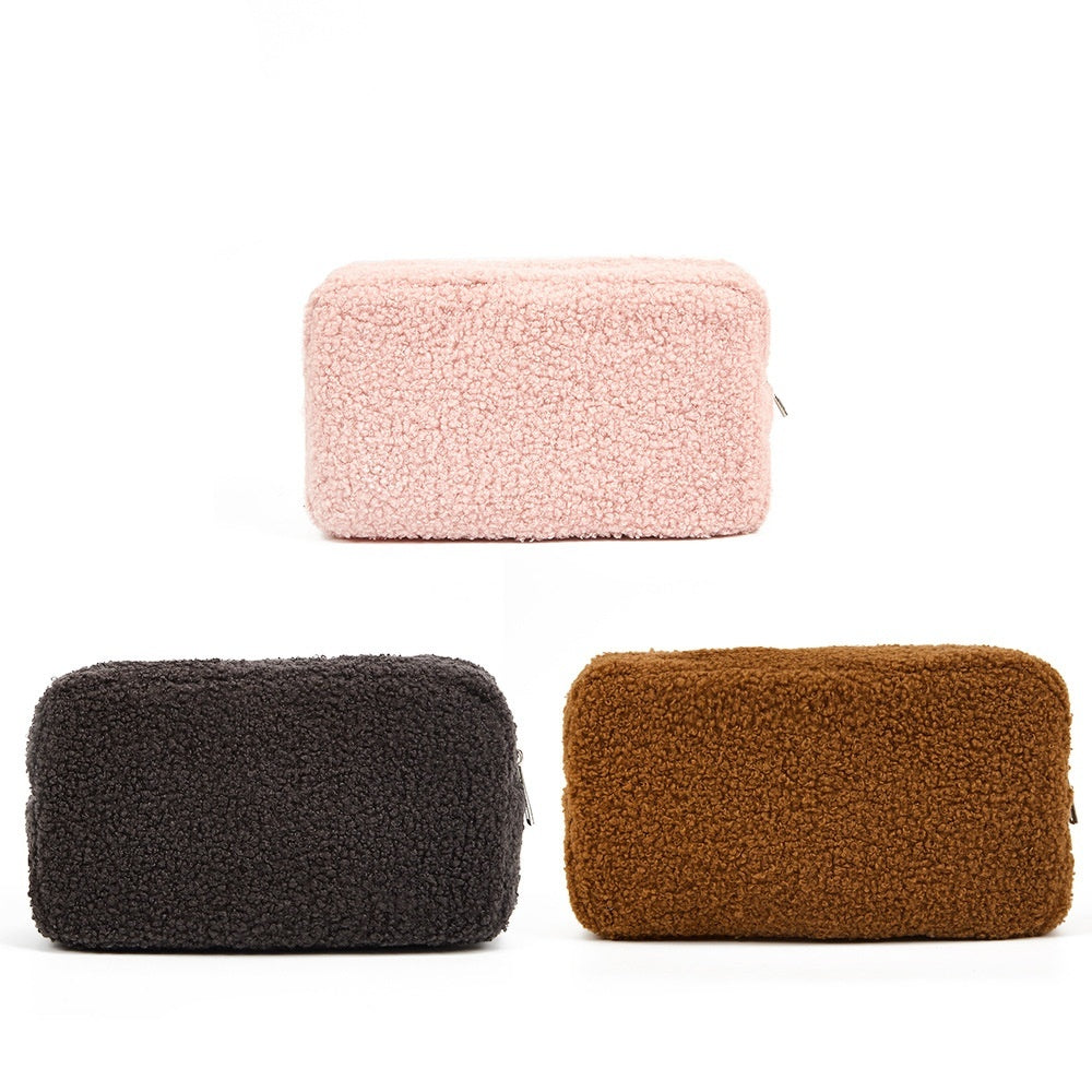 Bolsa Suave de Veludo – Cuidados & Cosméticos
