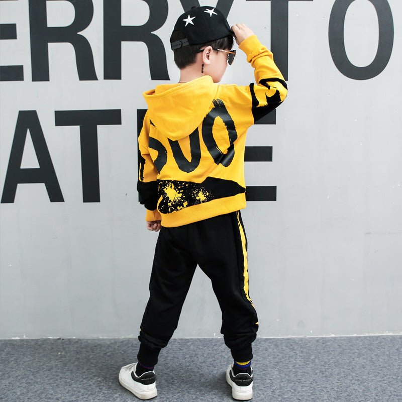 Conjunto esportivo com capuz para menino – estilo casual e funcional