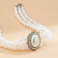 Colar Francês Elegante de Pérolas em Camadas
