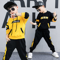 Conjunto esportivo com capuz para menino – estilo casual e funcional