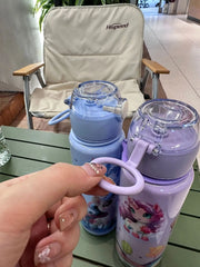 Garrafa Cartoon 700ml – Resistente, Sem BPA, Perfeita para Aventuras