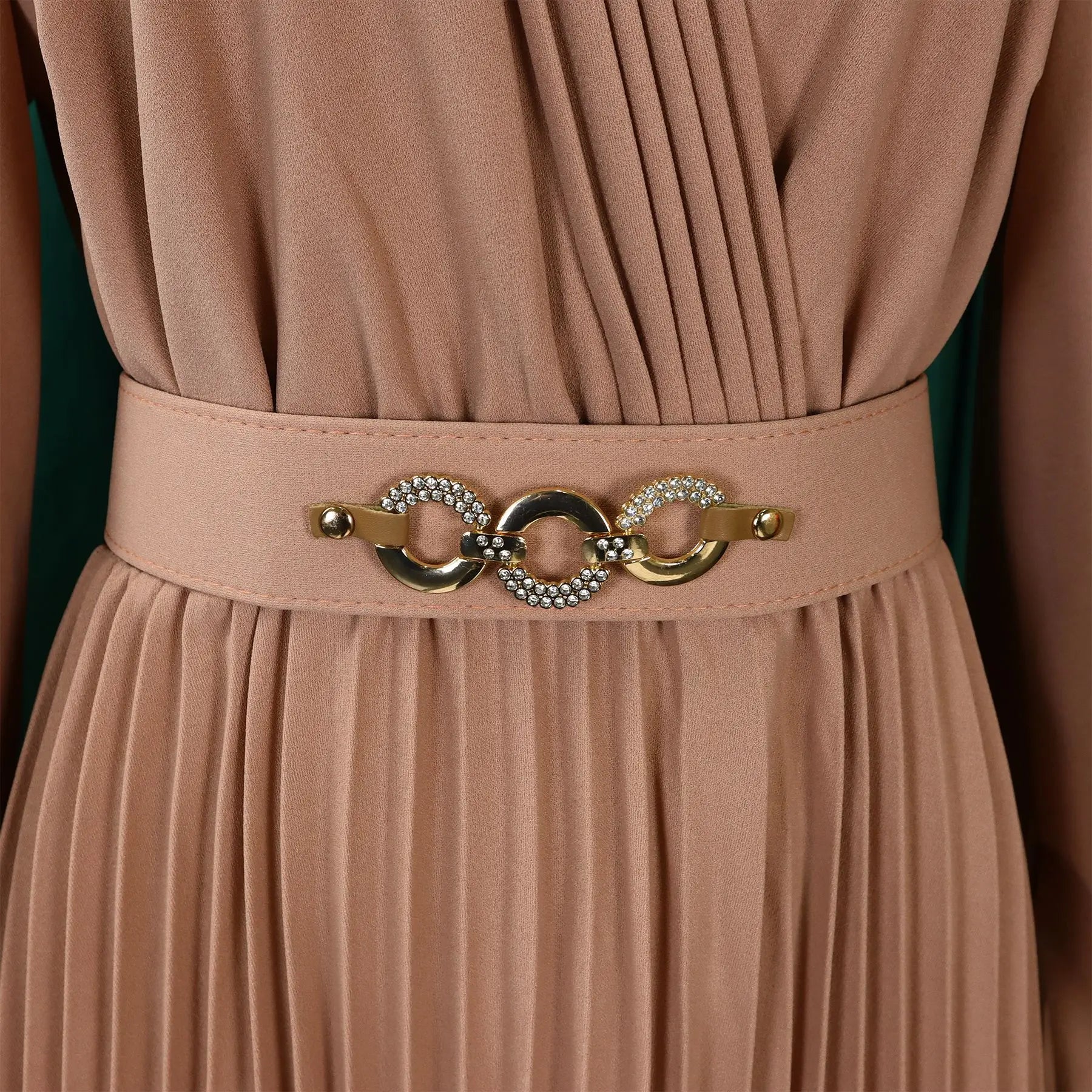 Vestido Plissado Elegante de Cor Sólida com Decote em V – Novo Verão 2025