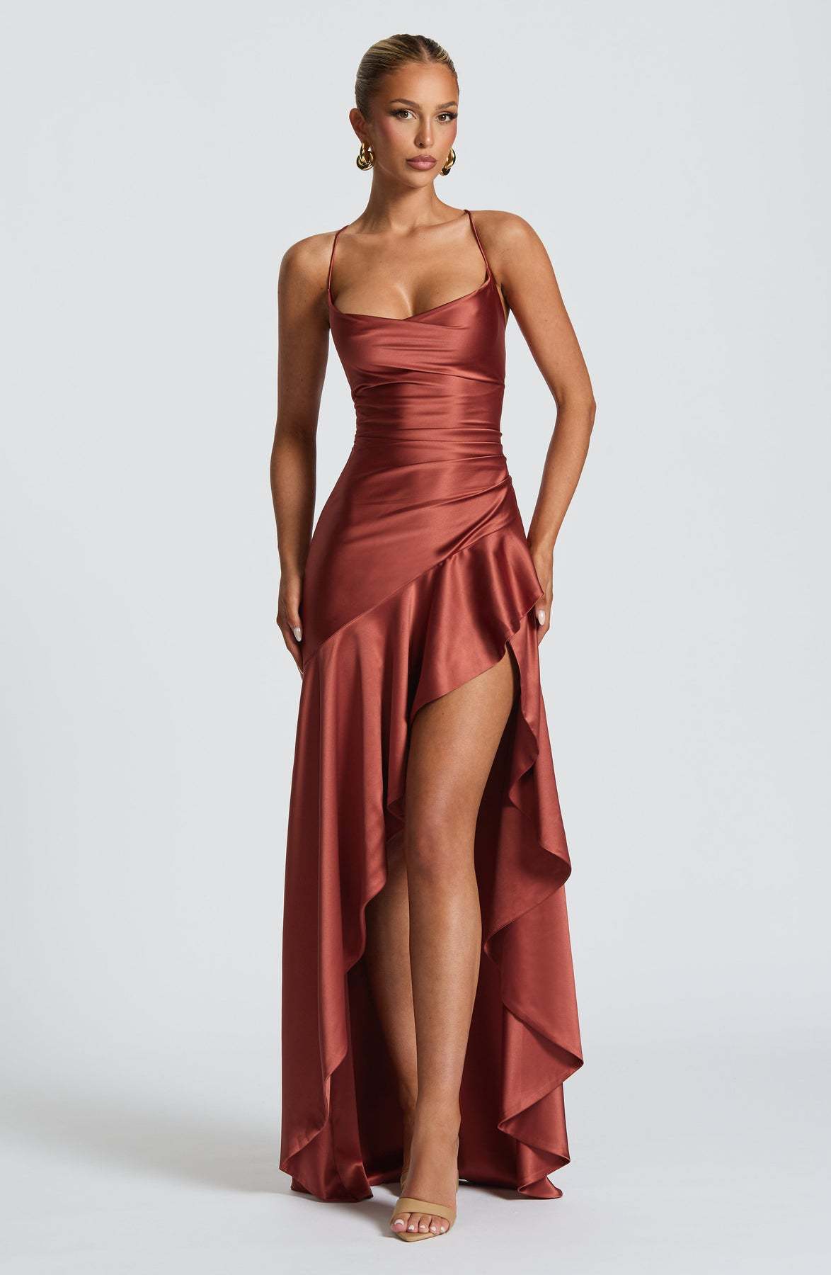 Vestido Fendido de Alças para Mulher – Estilo Verão Elegante